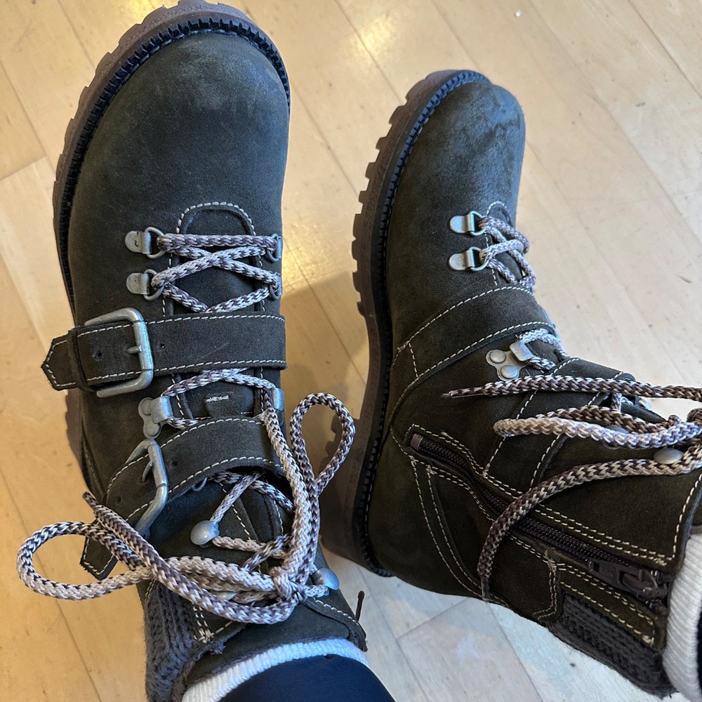 Bos&Co. Brown Suede Corral Hiking Boot, 38 (7.5) CB2462 - Picture 6 of 9
